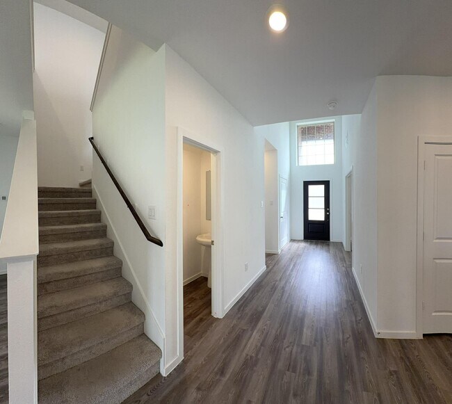 Building Photo - 9807 Keystone Meadow Pl