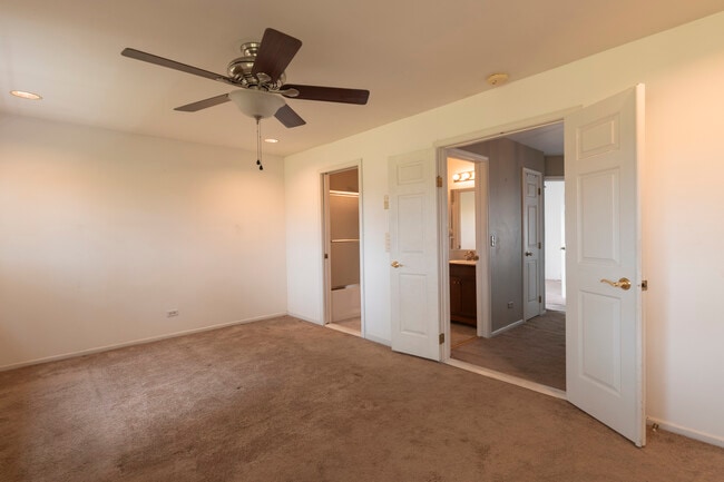 Building Photo - 1210 Andover Cir
