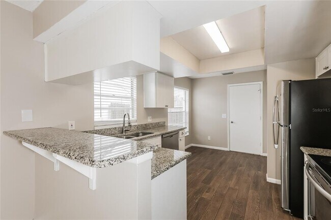 Building Photo - 2210 N Merrin St