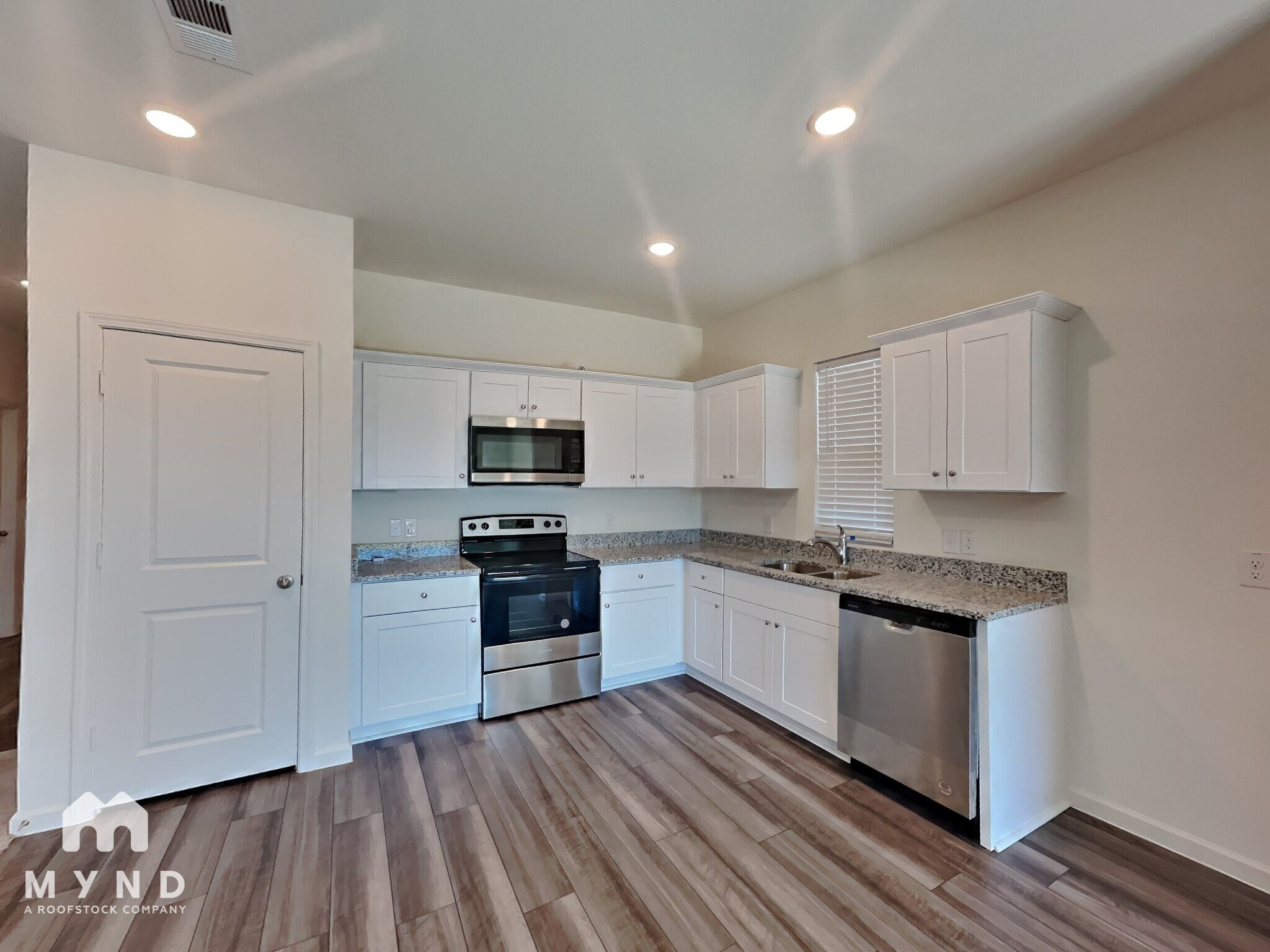 Building Photo - 5549 Ladytown Ln