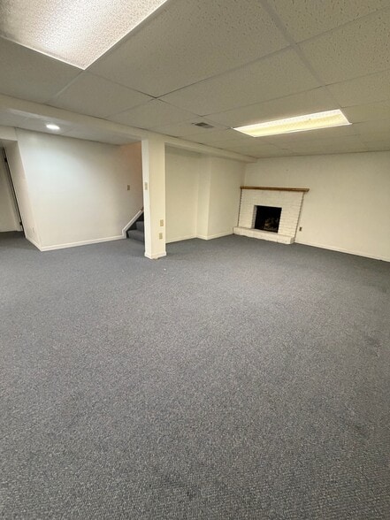 Building Photo - 319 Amelia Ave