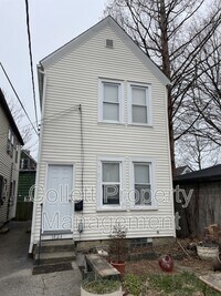 Building Photo - 1924 E 123rd St