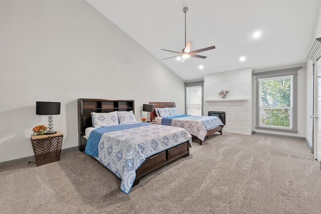 Building Photo - 11280 Braes Forest Dr