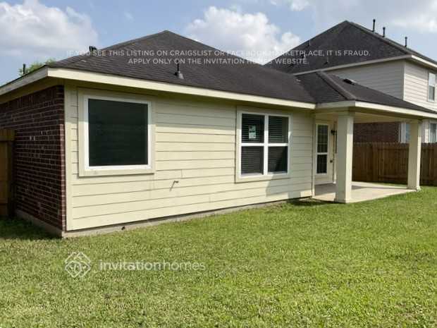 Building Photo - 25 Mira Loma Dr