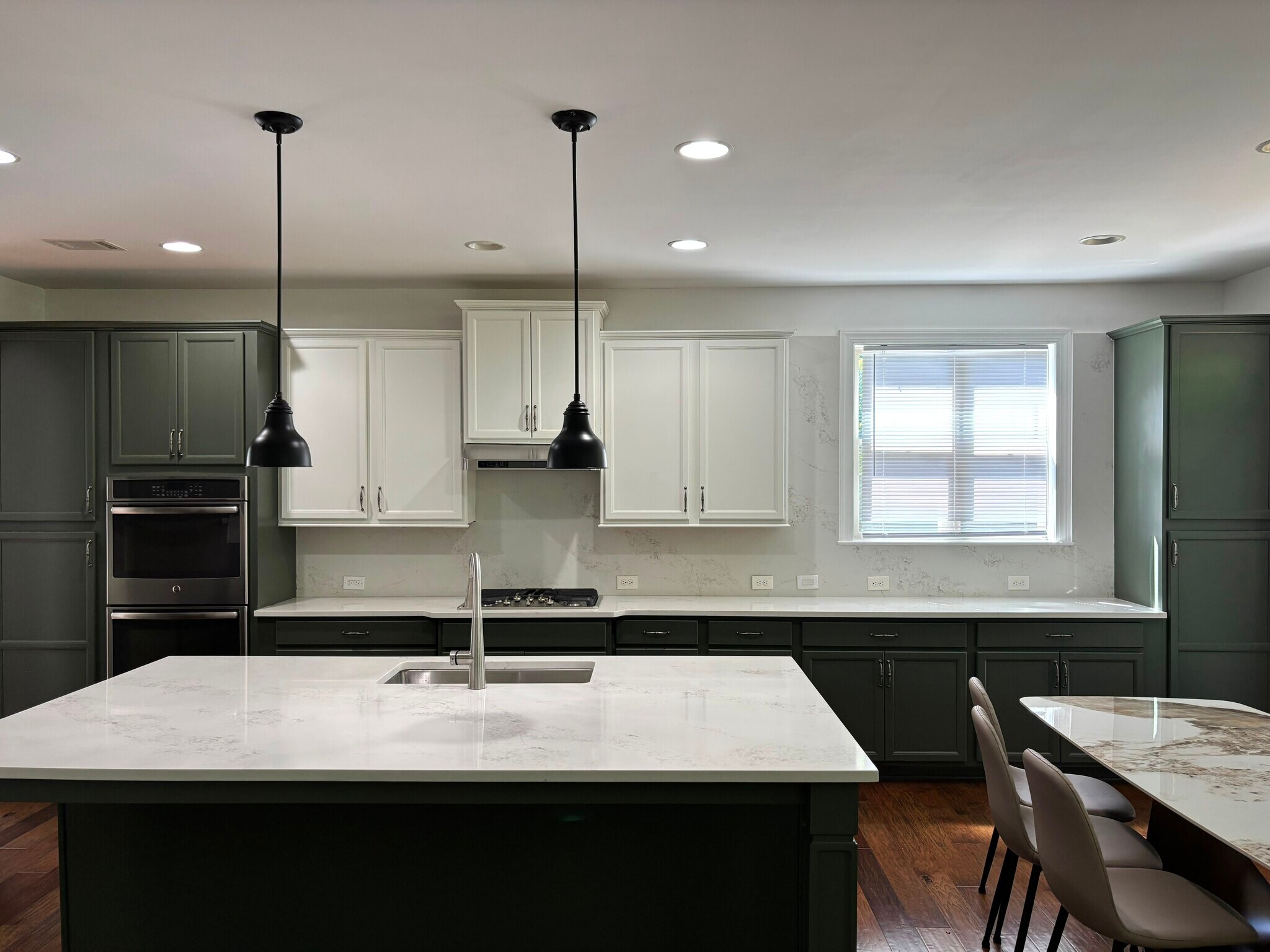 Building Photo - 2035 Davallia Ct