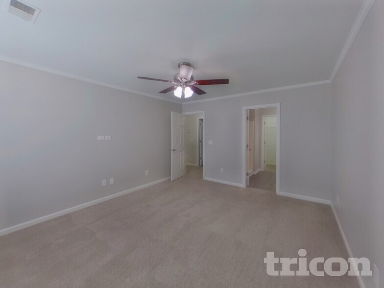 Building Photo - 153 Chesterbrook Ln