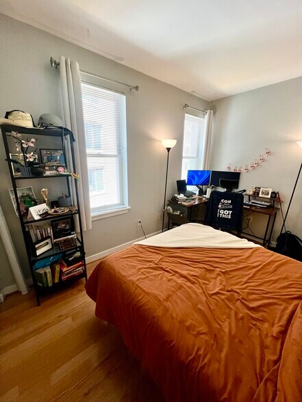 Bed#2 Room for desk and more - 1445 N St NW