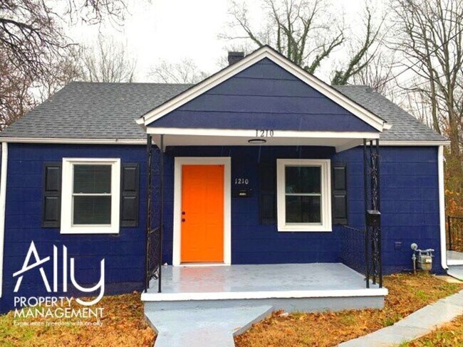 Primary Photo - 1210 Cherry Ave