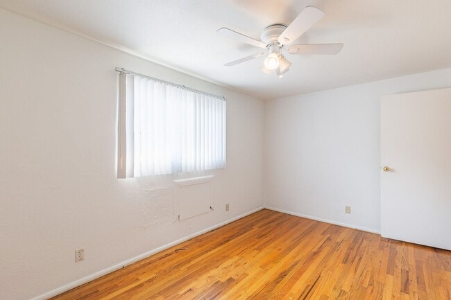Building Photo - 2 Bedroom 1 Bathroom Unit Available Near BSU