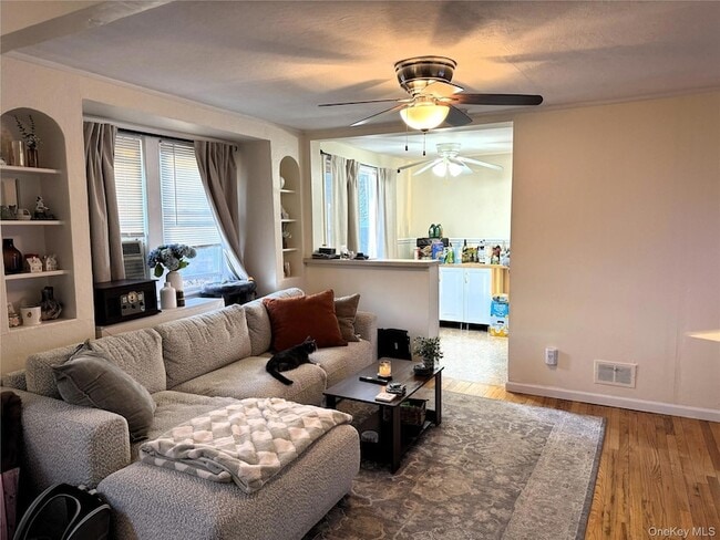 Building Photo - 42 Hamilton Rd