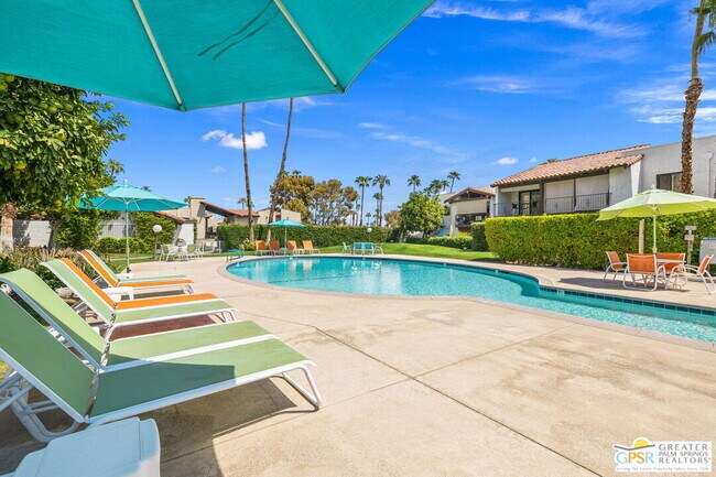 Building Photo - 2230 S Palm Canyon Dr