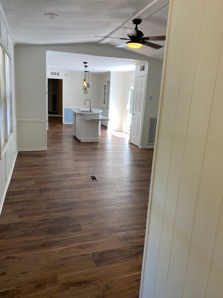 Building Photo - 114 Heathcliff Rd