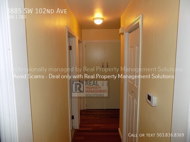 Building Photo - 3885 SW 102nd Ave