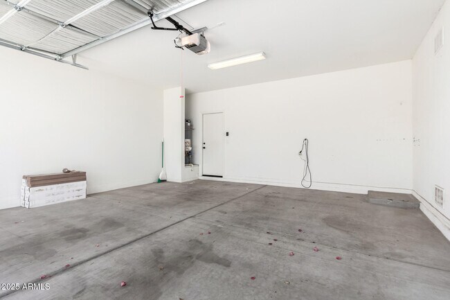 Building Photo - 2249 W Betty Elyse Ln