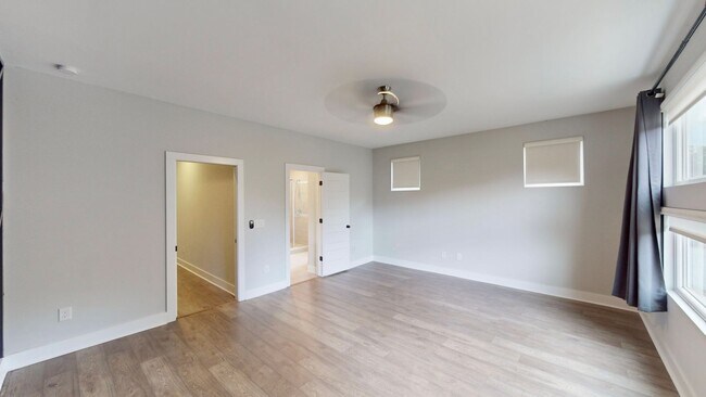 Building Photo - 208 Walnut Ave