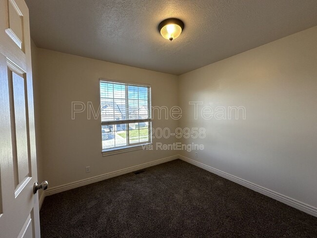 Building Photo - 3133 W 525 N