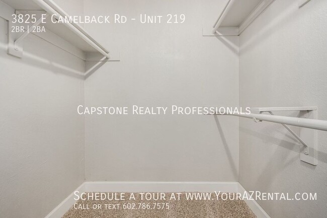 Building Photo - 3825 E Camelback Rd