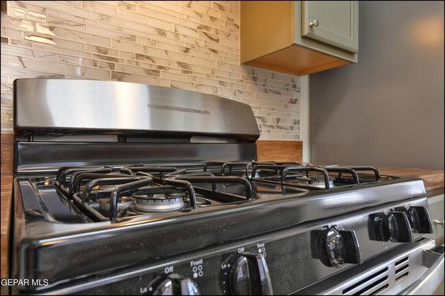 Building Photo - 7117 Alto Rey Ave