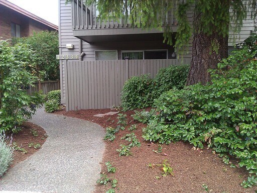 Building Photo - Hidden Gem in Northeast Seattle