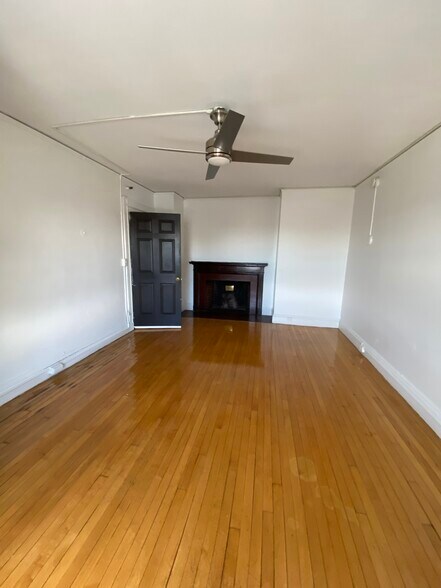 Building Photo - 52 Westland Ave