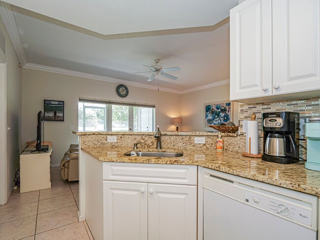 Building Photo - 235 Grand Royale Cir
