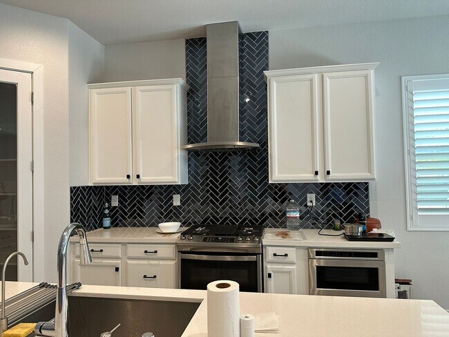 Building Photo - Epic REA - Brighton Landing Village 3 BR/2 BA Home Built in 2022 on 1 Level - Vacaville
