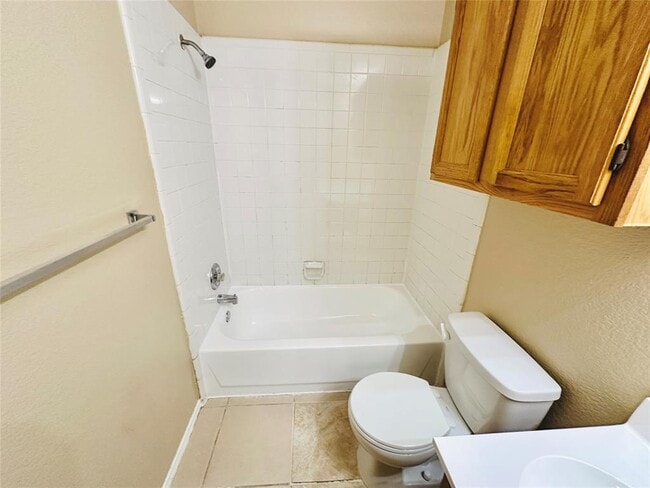 Building Photo - 8814 Schick Rd