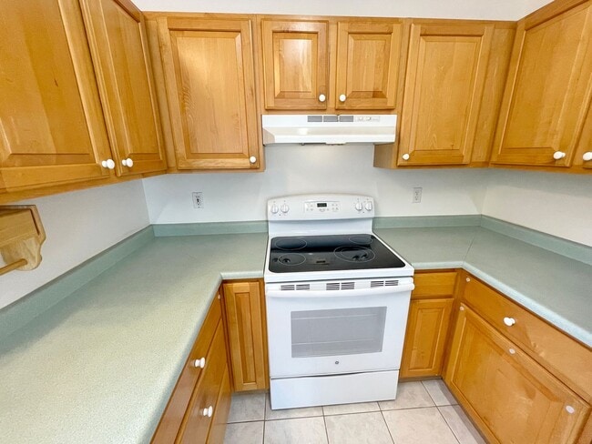 Building Photo - Unfurnished 2BR/1BA single level Ohana wit...