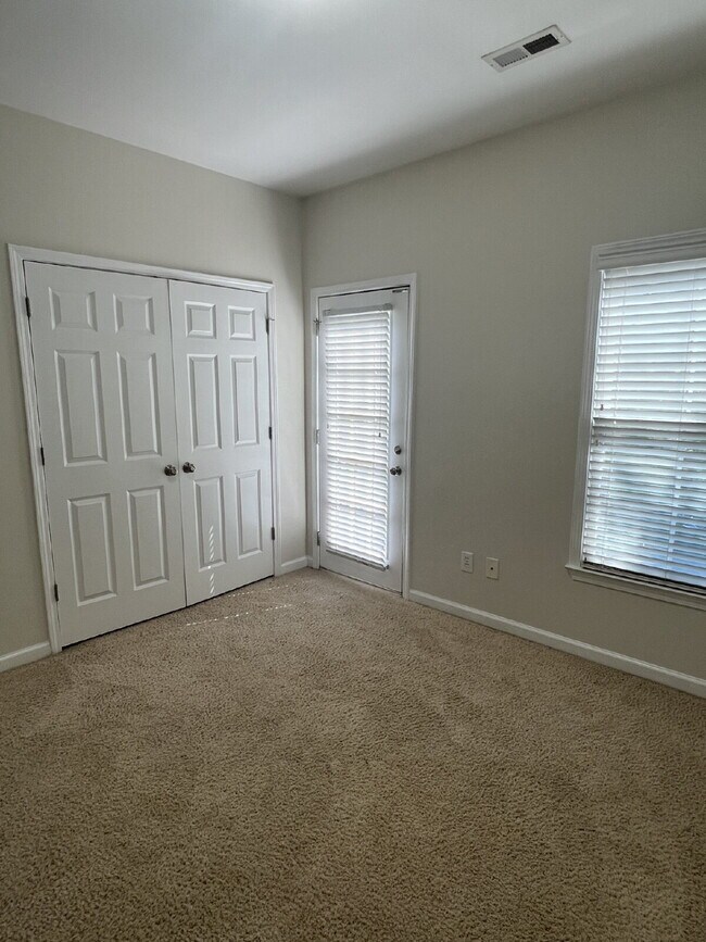 Building Photo - Excellent price for this wonderful John Wieland townhouse in swim / tennis neighborhood.