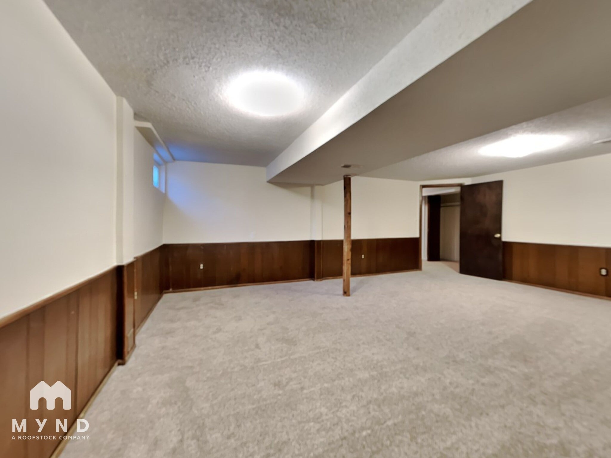 Building Photo - 775 S Braun St