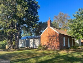 Building Photo - 7606 Woodyard Rd