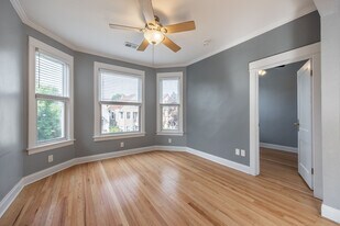 Building Photo - 3927 N Whipple St