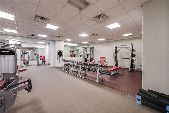 Building Photo - 50 Dey St