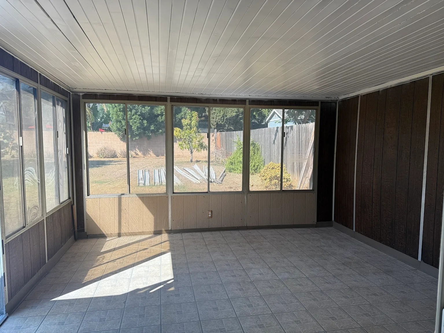 Building Photo - 759 Bridwell St