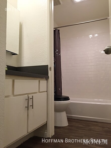 Building Photo - 4124 N Eagle Rock Blvd