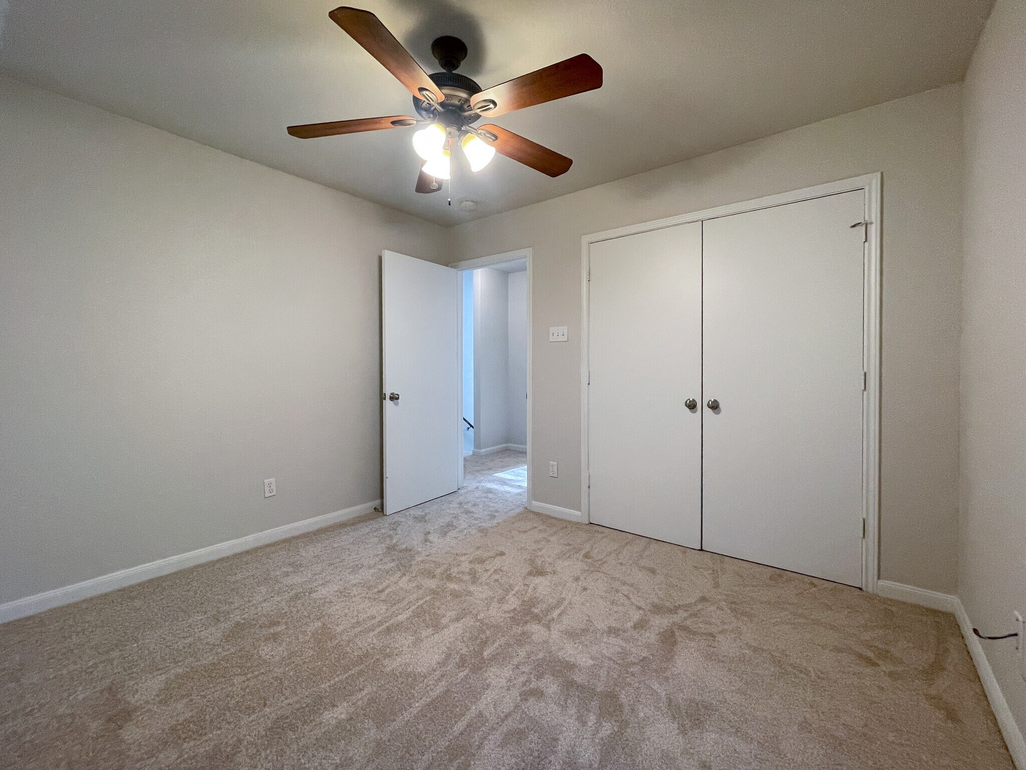 Building Photo - 506 3rd St