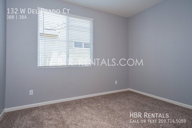 Building Photo - 132 W Del Prado Ct