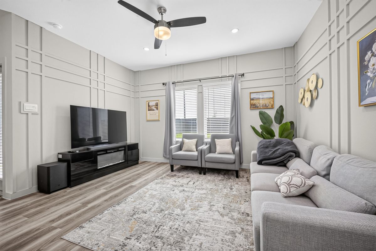 Building Photo - 10206 Penryn Frst Trl