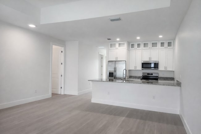 Building Photo - Brand new 3 bedroom 2 bath