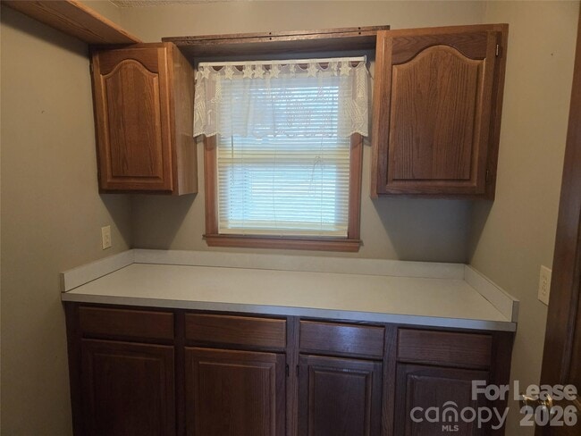 Building Photo - 1568 Triplett Rd