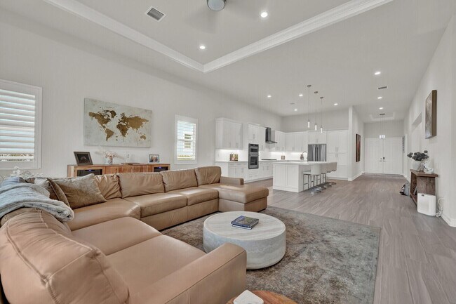 Building Photo - 138 Palma St