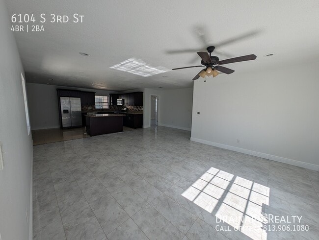 Building Photo - 6104 S 3rd St