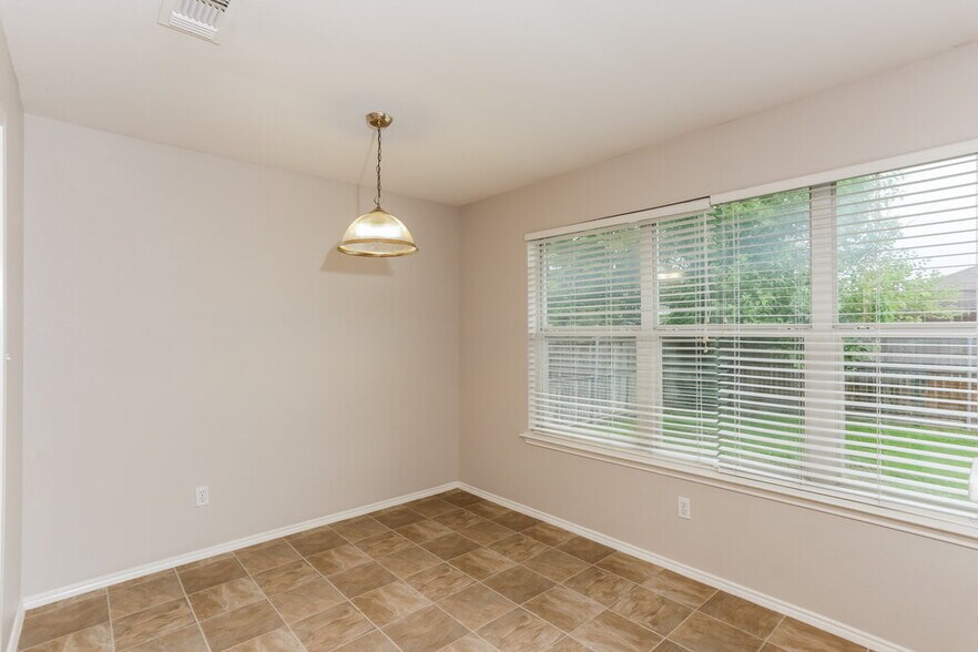 Building Photo - 7501 Fossil Garden Dr