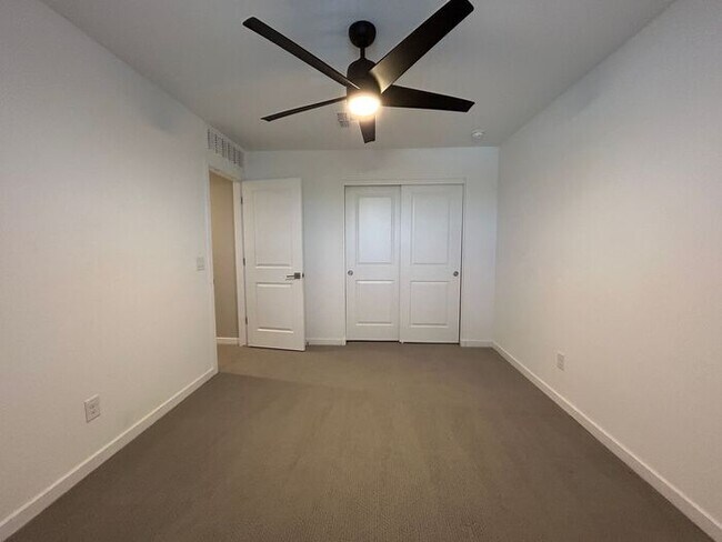 Building Photo - 4473 Suncup Dr