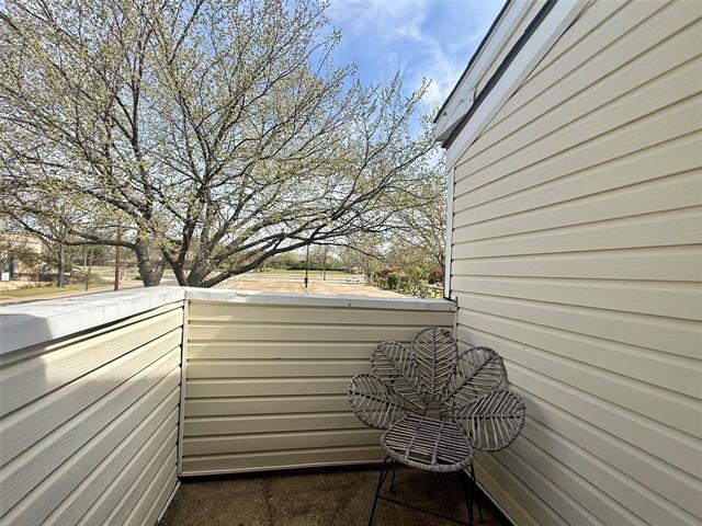 Building Photo - 564 Josephine St