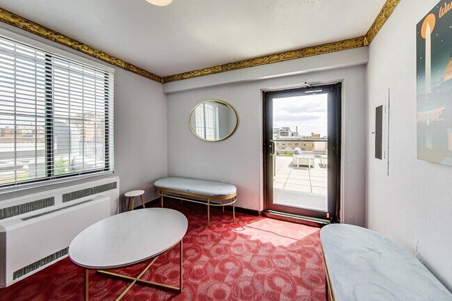 Building Photo - 1 Scott Cir NW