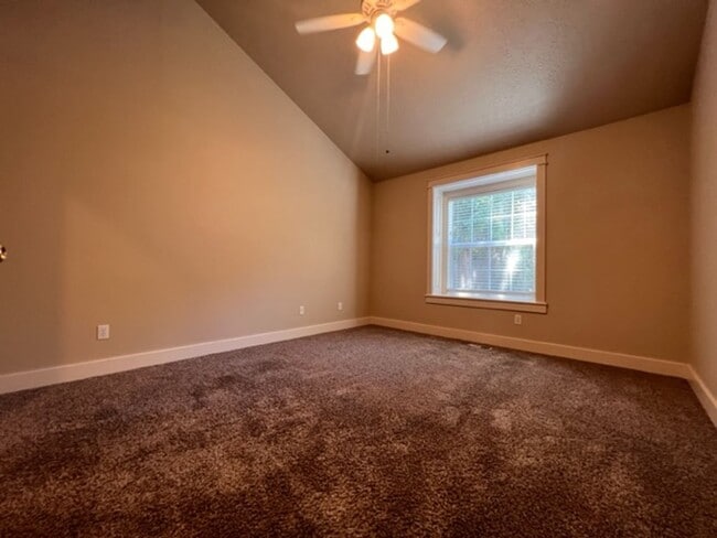 Building Photo - 5774 Parchment~Gorgeous Bristol Heights Home w/ Hardwood & Custom Cabinetry!