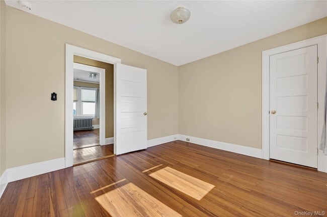 Building Photo - 35 Birch St