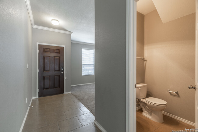 Building Photo - 1434 Kedros-