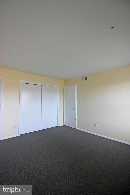 Building Photo - 7900 Coriander Dr